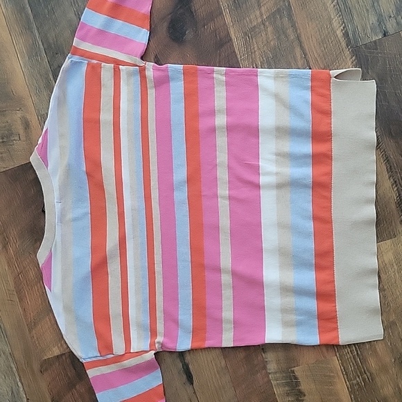 Gap Striped V-neck Sweater - Picture 4 of 7